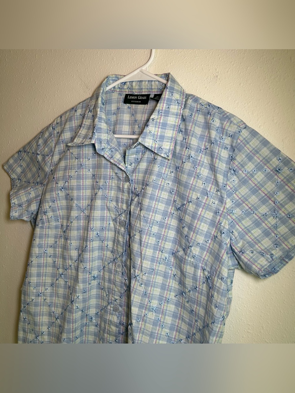 VTG Embroidered Button Up Shirt Women’s XL Floral Plaid Blue Cottagecore Prairie - Picture 3 of 6